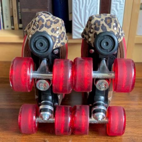 Suregrip Boardwalk Roller Skates, Crab Tool, Extra Toe Stops. Toe Caps NOT incld - Picture 3 of 5